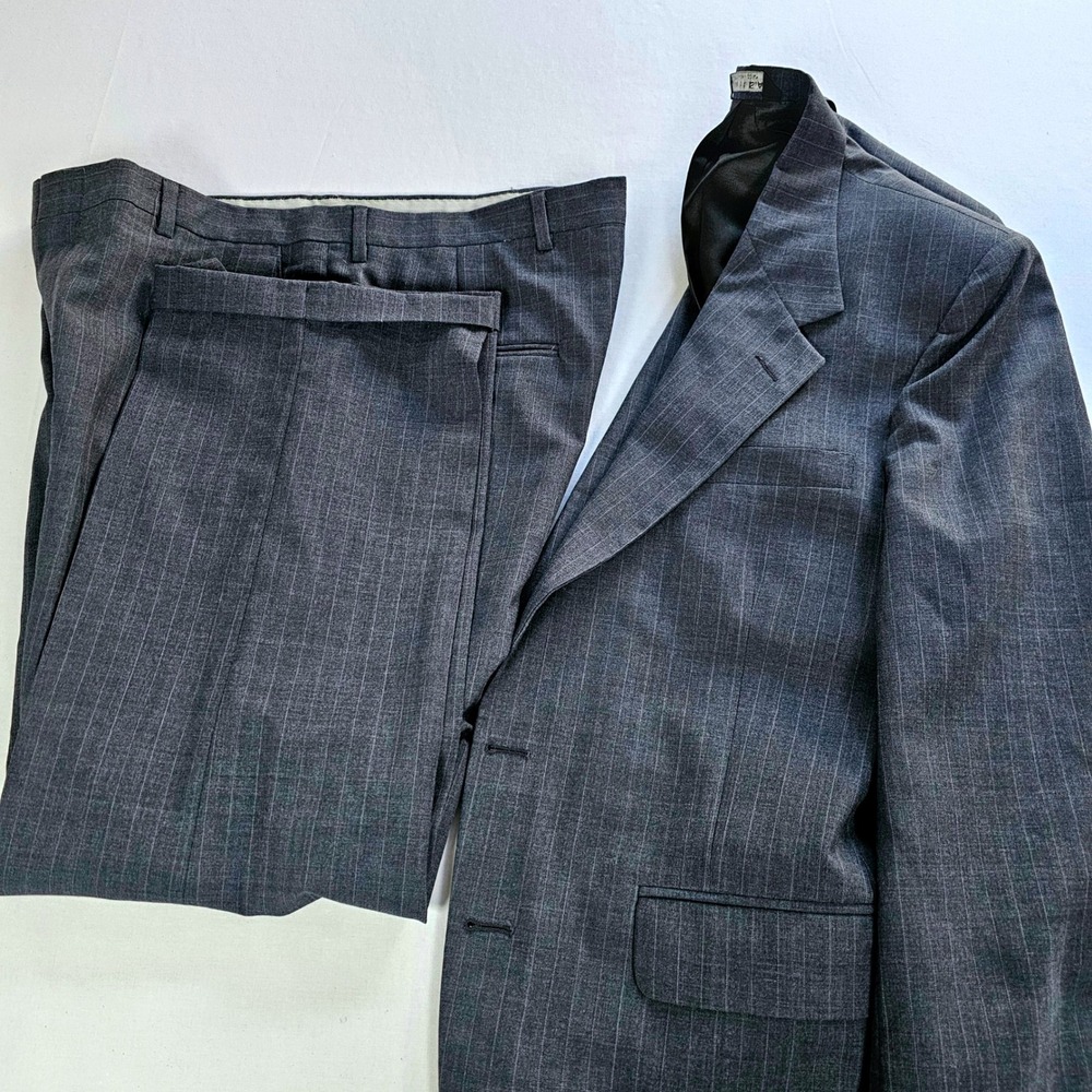 Botany 500 Mens Gray Pinstripe Two Button Suit Blazer Trousers Tailored USA